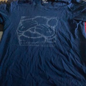 Kaws X Uniqlo chum tee